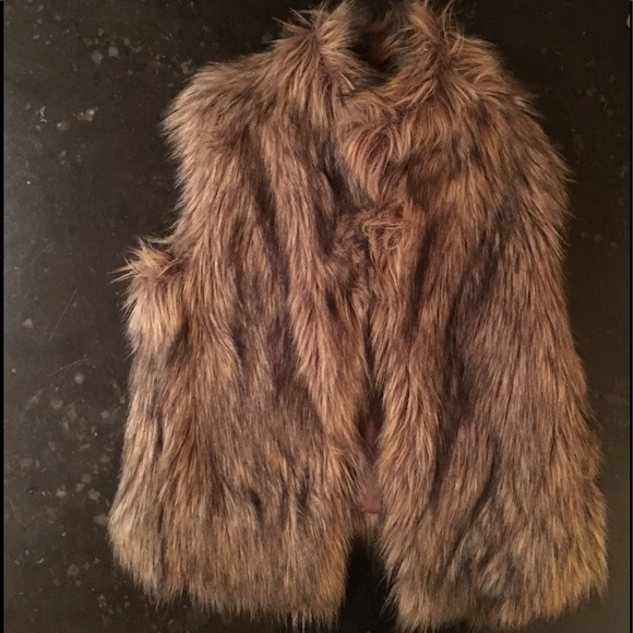 Ck one Calvin Klein Jeans faux fur coyote vest sm - Picture 3 of 6